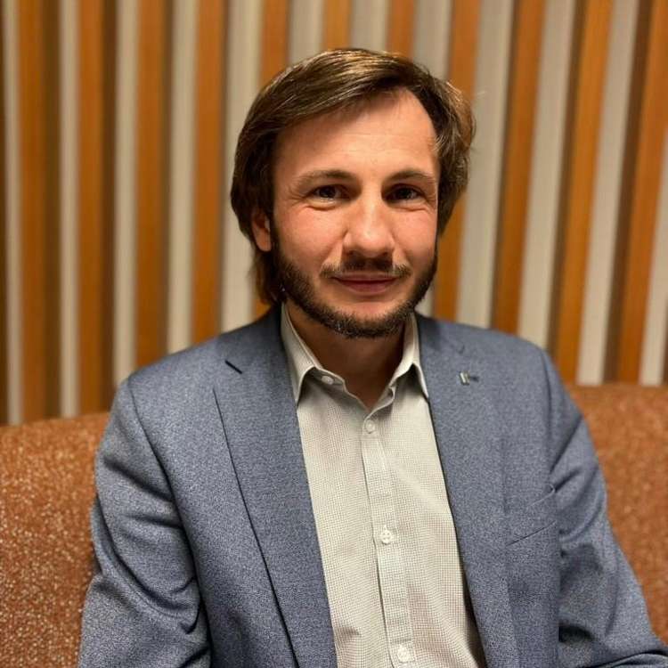 Romain Carruzzo (romain.carruzzo@raiffeisen.ch)